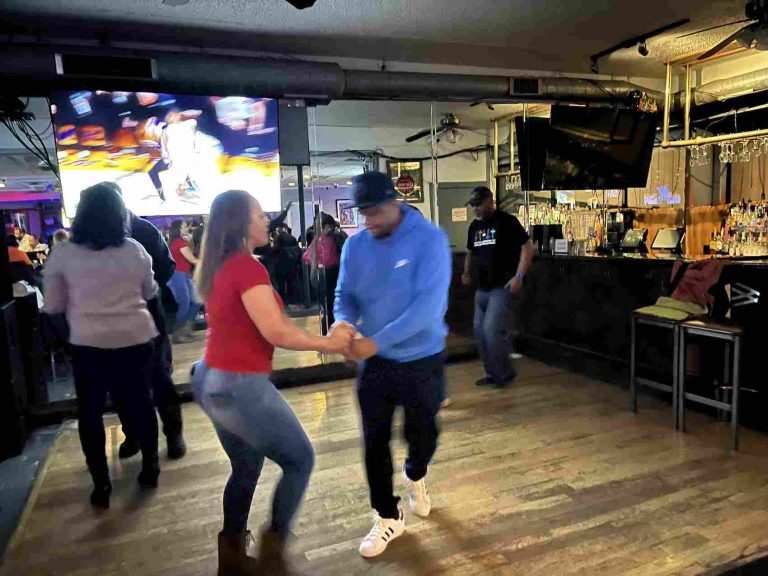 Chicago Stepping Class - Kevin and partner